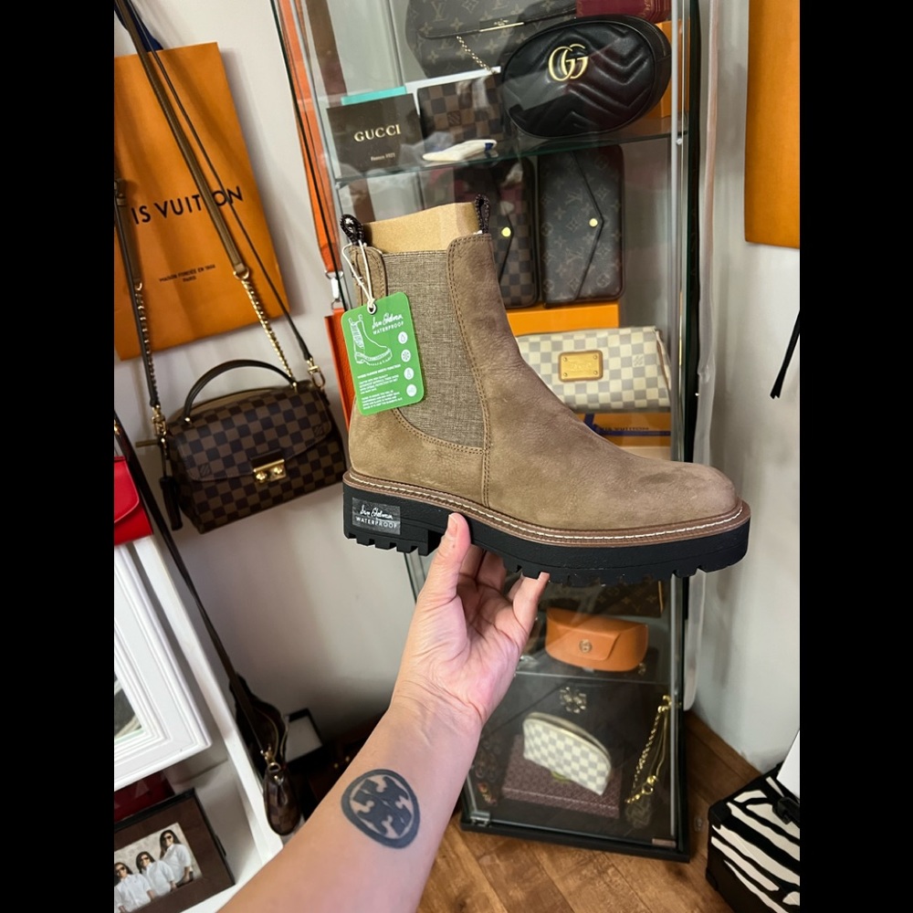 SAM EDELMAN Booties/Boots size 7